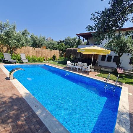 فيلا Antik House إزنيق المظهر الخارجي الصورة