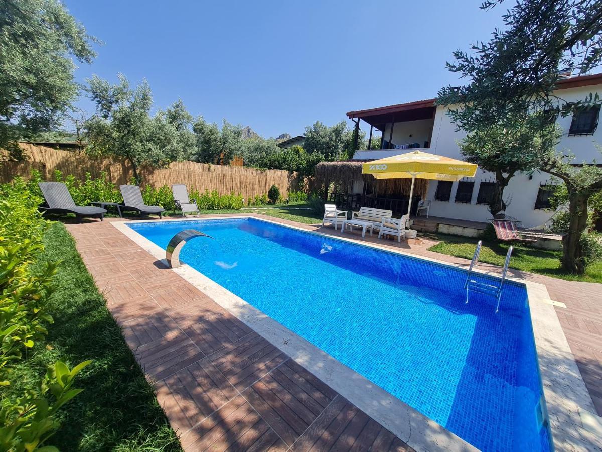 فيلا Antik House إزنيق المظهر الخارجي الصورة