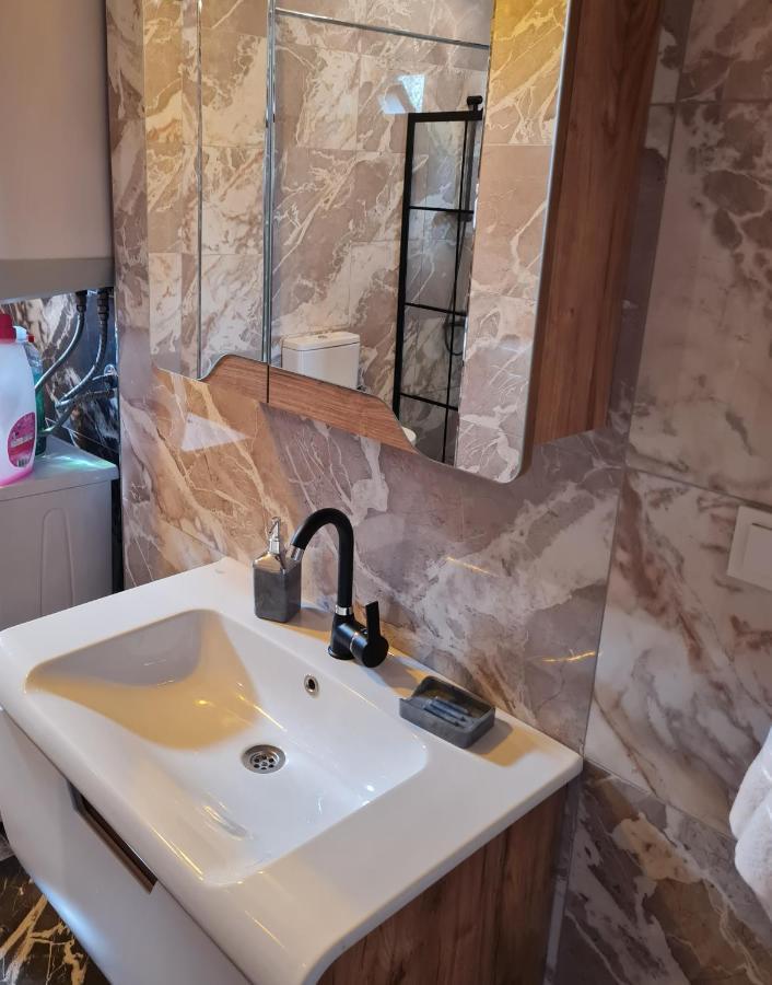 فيلا Antik House إزنيق المظهر الخارجي الصورة