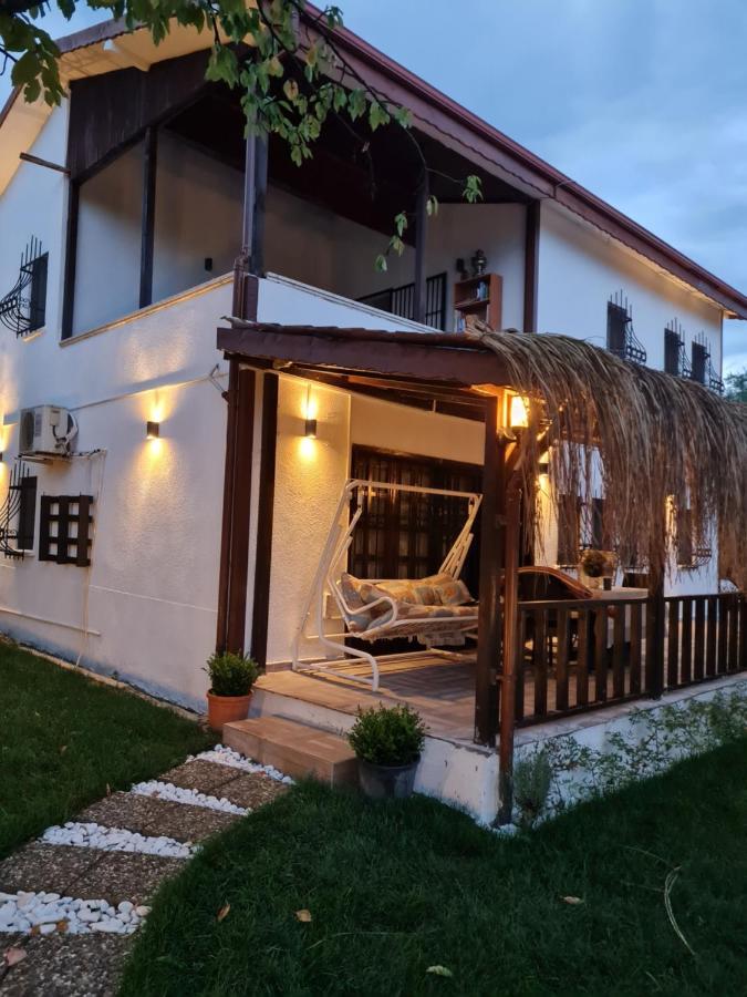 فيلا Antik House إزنيق المظهر الخارجي الصورة