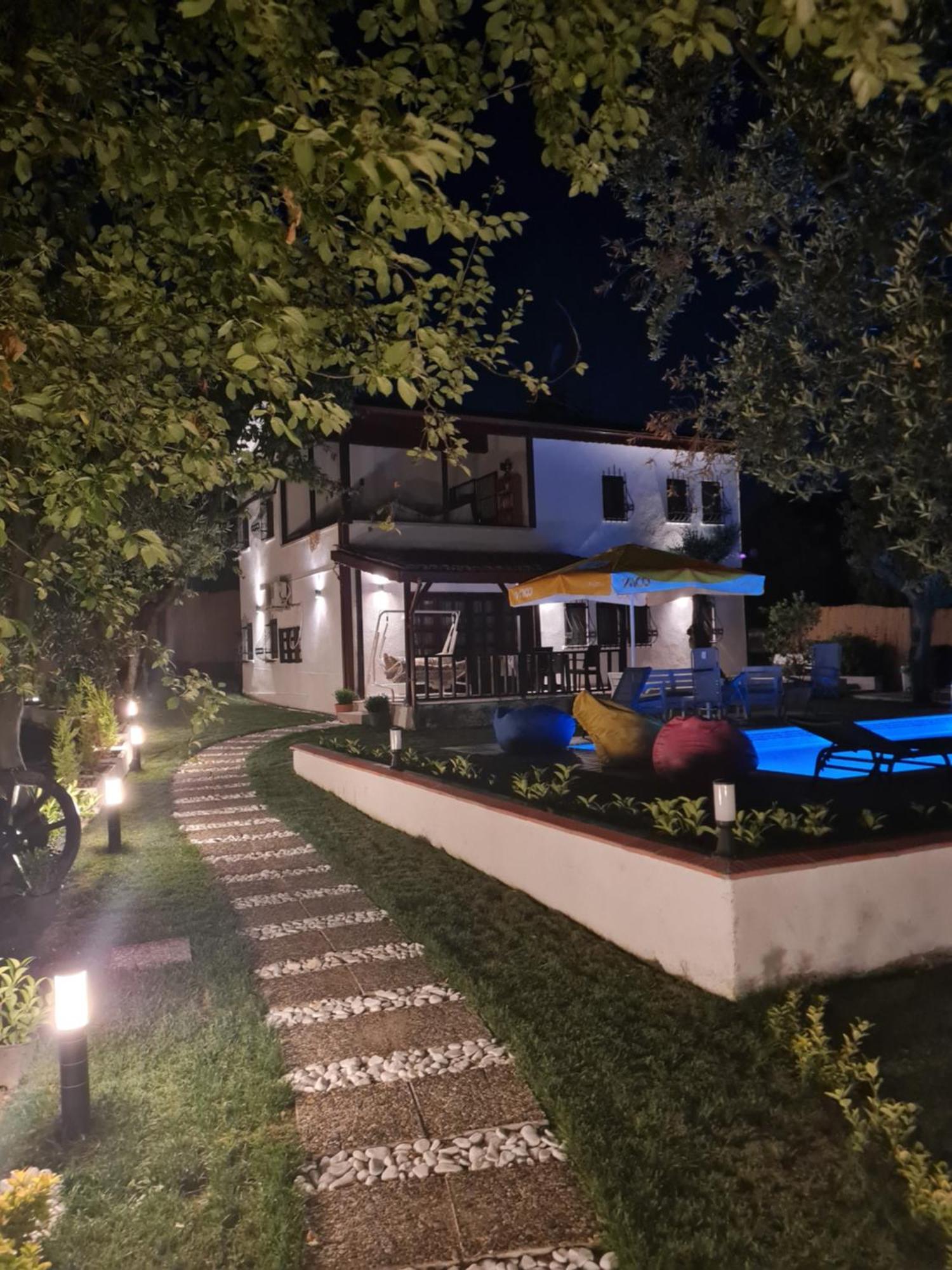 فيلا Antik House إزنيق المظهر الخارجي الصورة